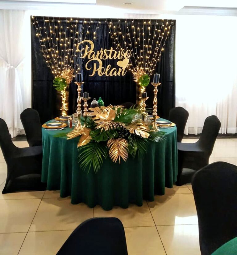 pokrowce na krzesła elastyczne