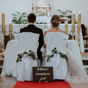 POKROWCE NA KRZESŁA WIĄZANE