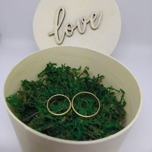 PUDEŁKO NA OBRĄCZKI DREWNIANE OKRĄGŁE